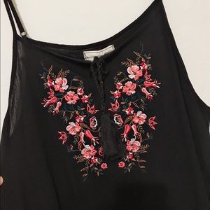 Black Flowy Strap Dress with flower detailing! 🌸